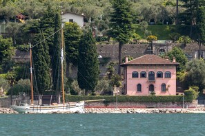 Villa | 4 bedrooms - Lake Front Villa Schlosser (Malcesine)