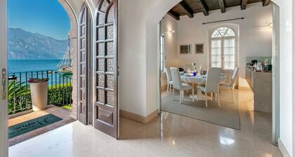 Lake Front Villa Schlosser