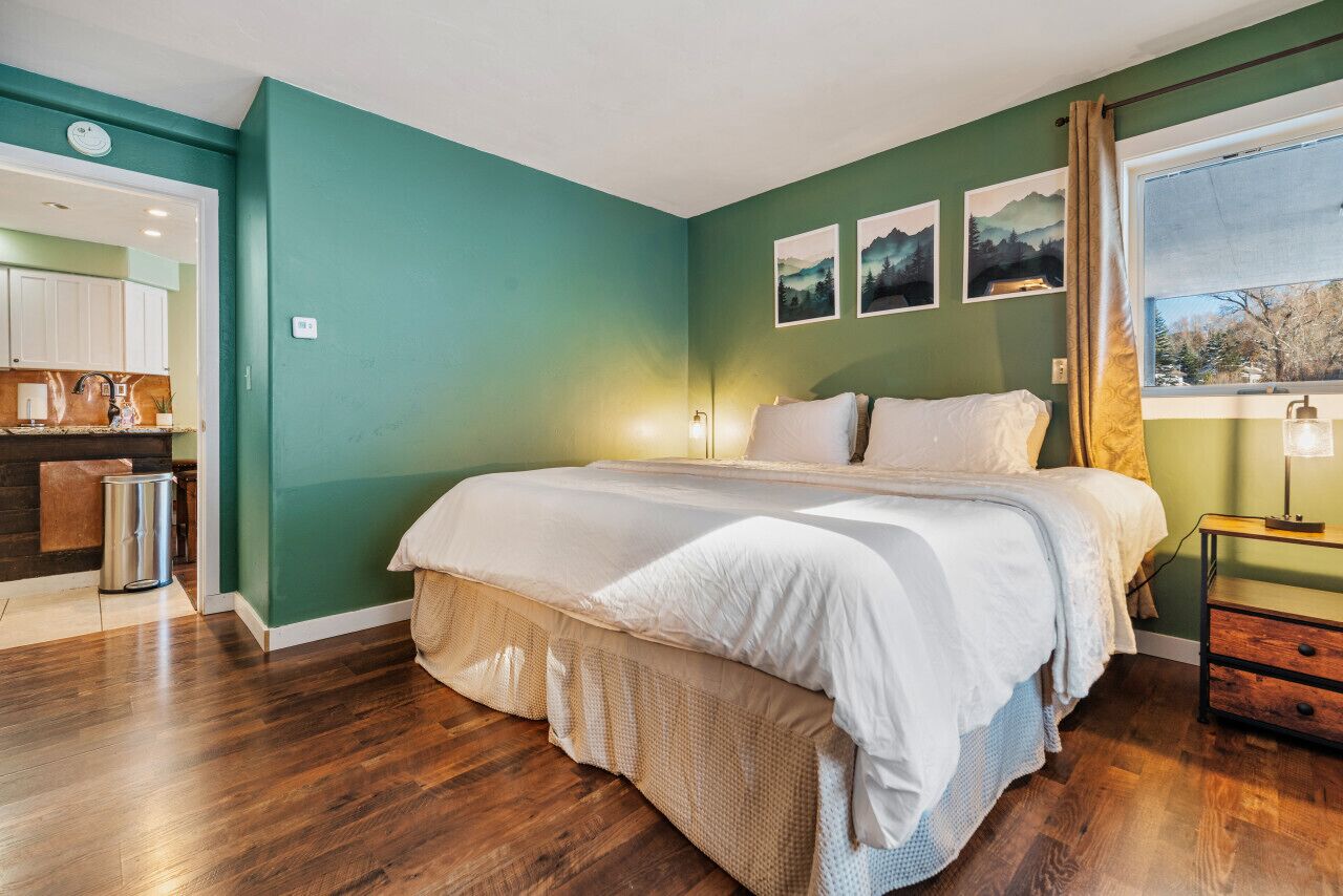2 bedrooms, iron/ironing board, travel crib, WiFi