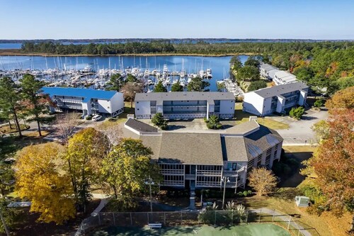 Marina Vista Junior 1-Bedroom