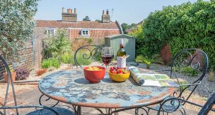 10 Angel Lane - a stylish cottage in Woodbridge