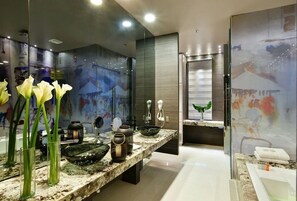 Shower, jetted bath