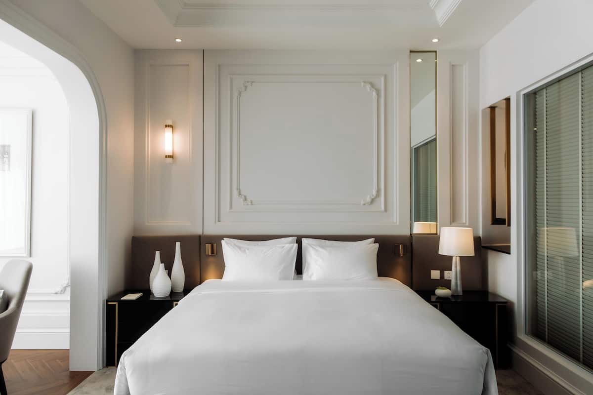 1 bedroom, premium bedding, in-room safe, desk