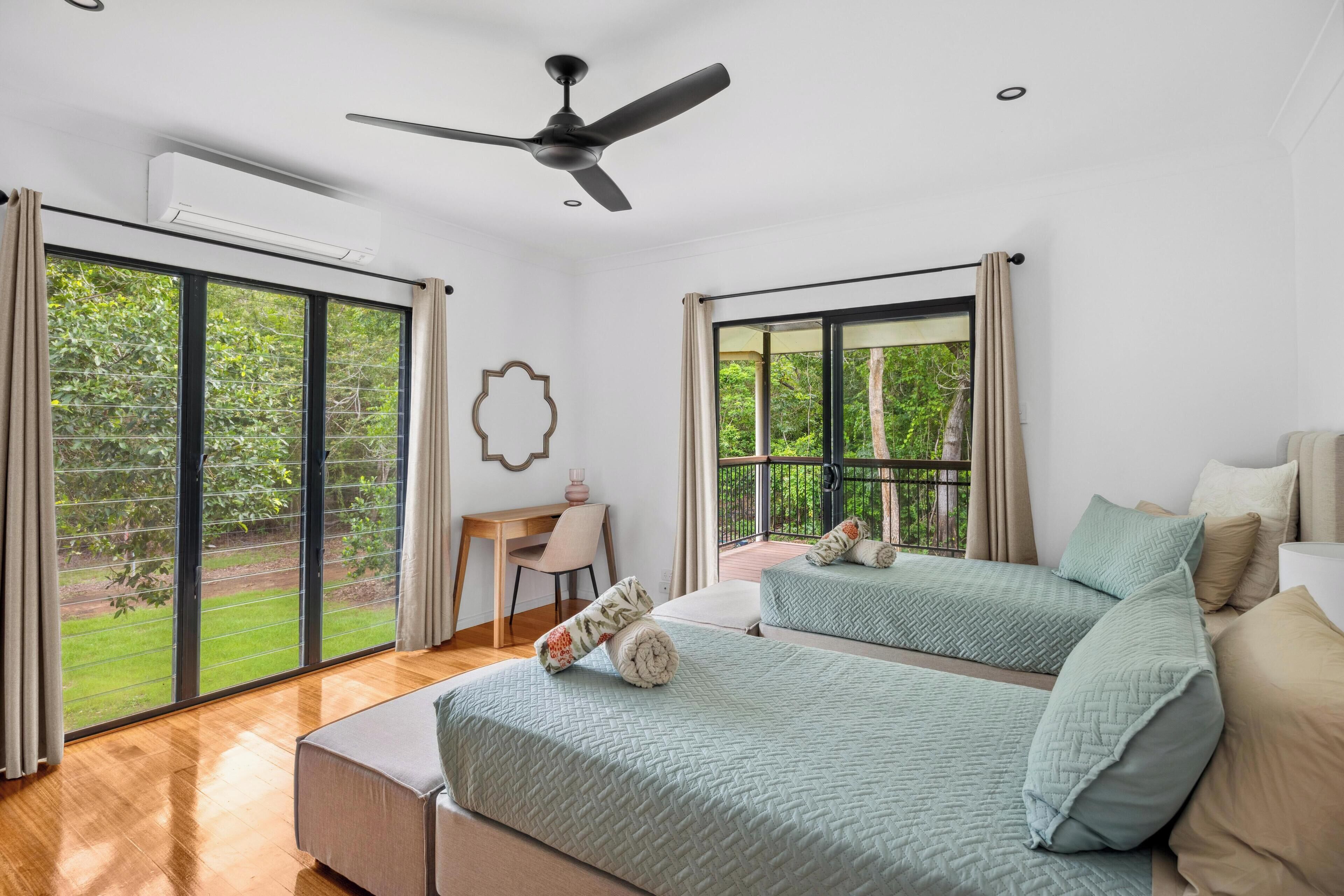 Luxe huis, 3 slaapkamers, uitzicht op zwembad | 3 slaapkamers, een bureau, een laptopwerkplek, gratis wifi