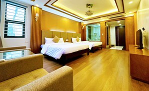 Basic Room, City View | Desk, laptop workspace, soundproofing, free WiFi