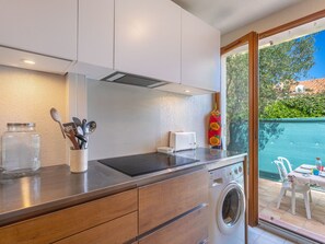 Refrigerador, microondas, horno y lavavajillas 