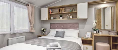 2 bedrooms