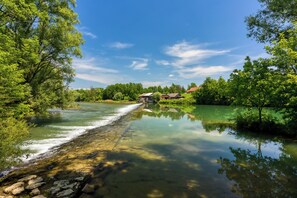 Shower, towels - The Old Barn near Kolpa River, Gradac, Slovenia (Gradac)