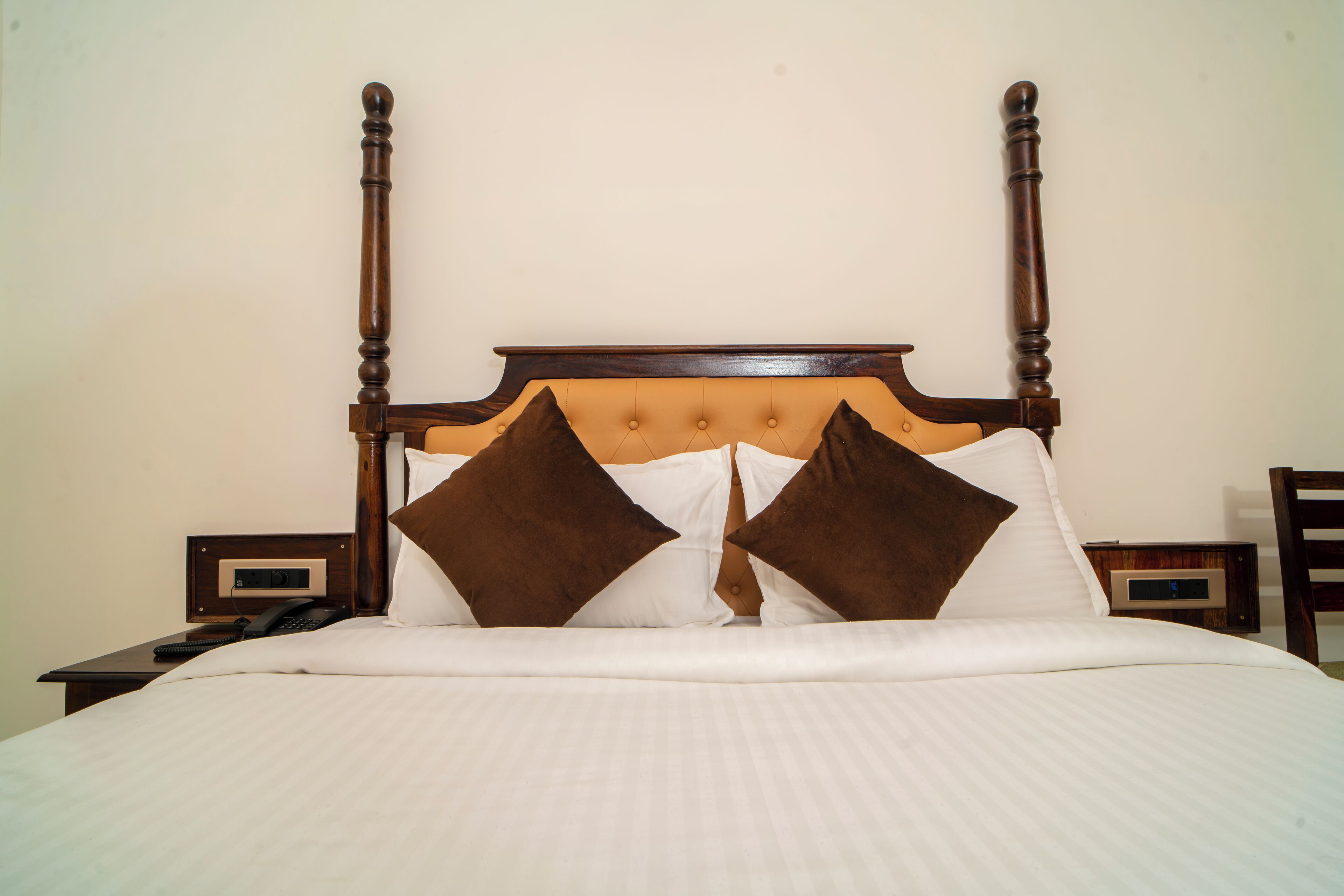 Photo - DERA PICHOLA- A Lake Facing Boutique Hotel