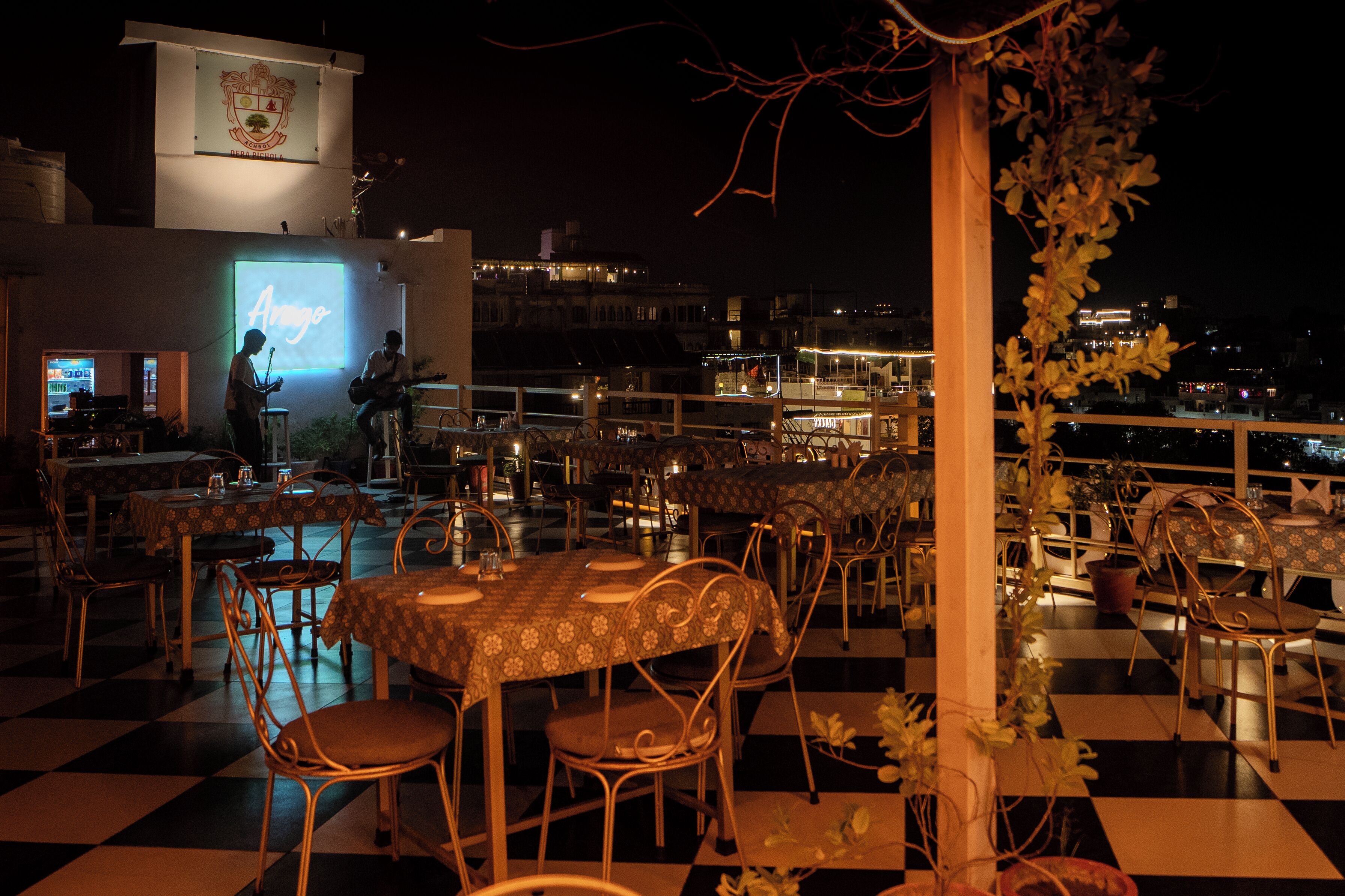 Photo - DERA PICHOLA- A Lake Facing Boutique Hotel