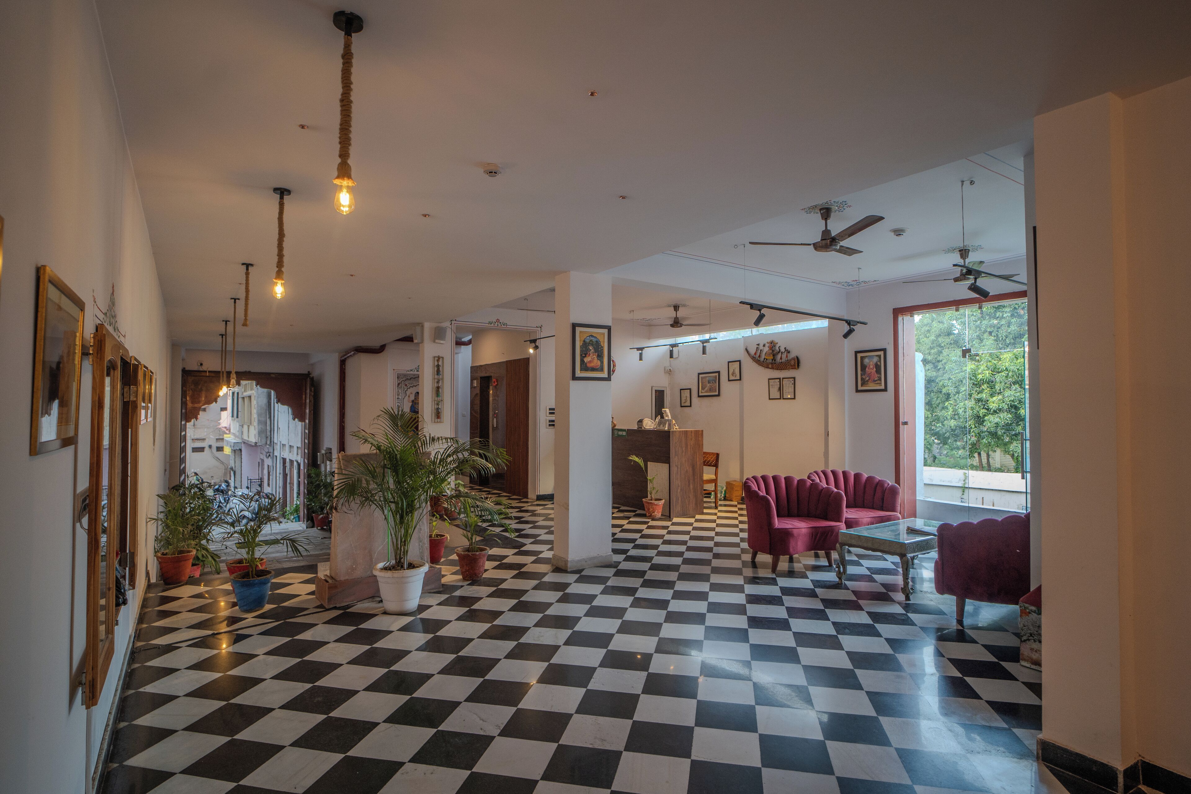 Photo - DERA PICHOLA- A Lake Facing Boutique Hotel