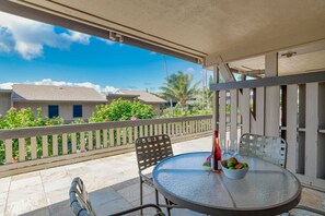 屋外ダイニングエリア