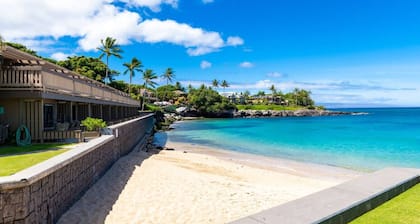 Kahana Sunset Oceanfront Resort