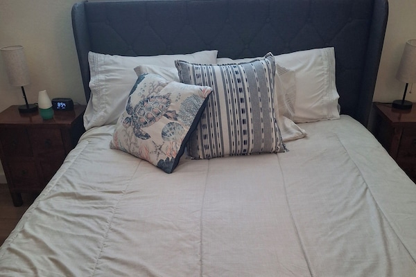 1 camera, Wi-Fi gratuito, lenzuola