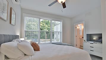 2 bedrooms, iron/ironing board, travel cot, free WiFi