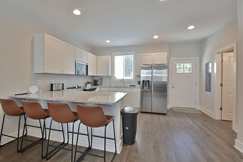 Rooftop Balcony with River View in SoKnox