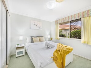 4 عدّة غرف نوم ومكتب ومكواة/لوح كي وواي فاي مجانًا