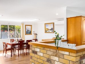 Dining - Family Home in South Brisbane (Sunnybank Hills)