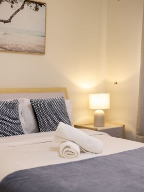 4 Schlafzimmer, Schreibtisch, Bügeleisen/Bügelbrett, kostenloses WLAN