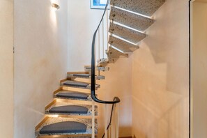 Interior - Holiday Home 'Haus Waldblick' with Private Terrace, Private Garden and Wi-Fi (Bad Berleburg)