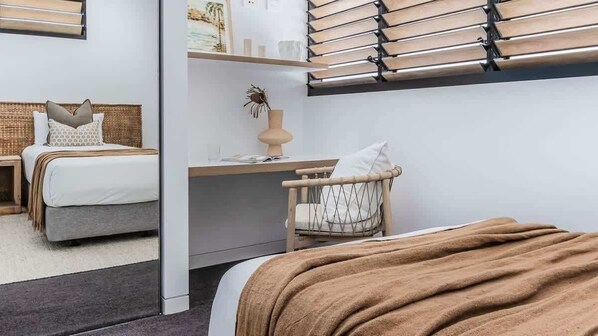 4 habitaciones, tabla de planchar con plancha y wifi gratis