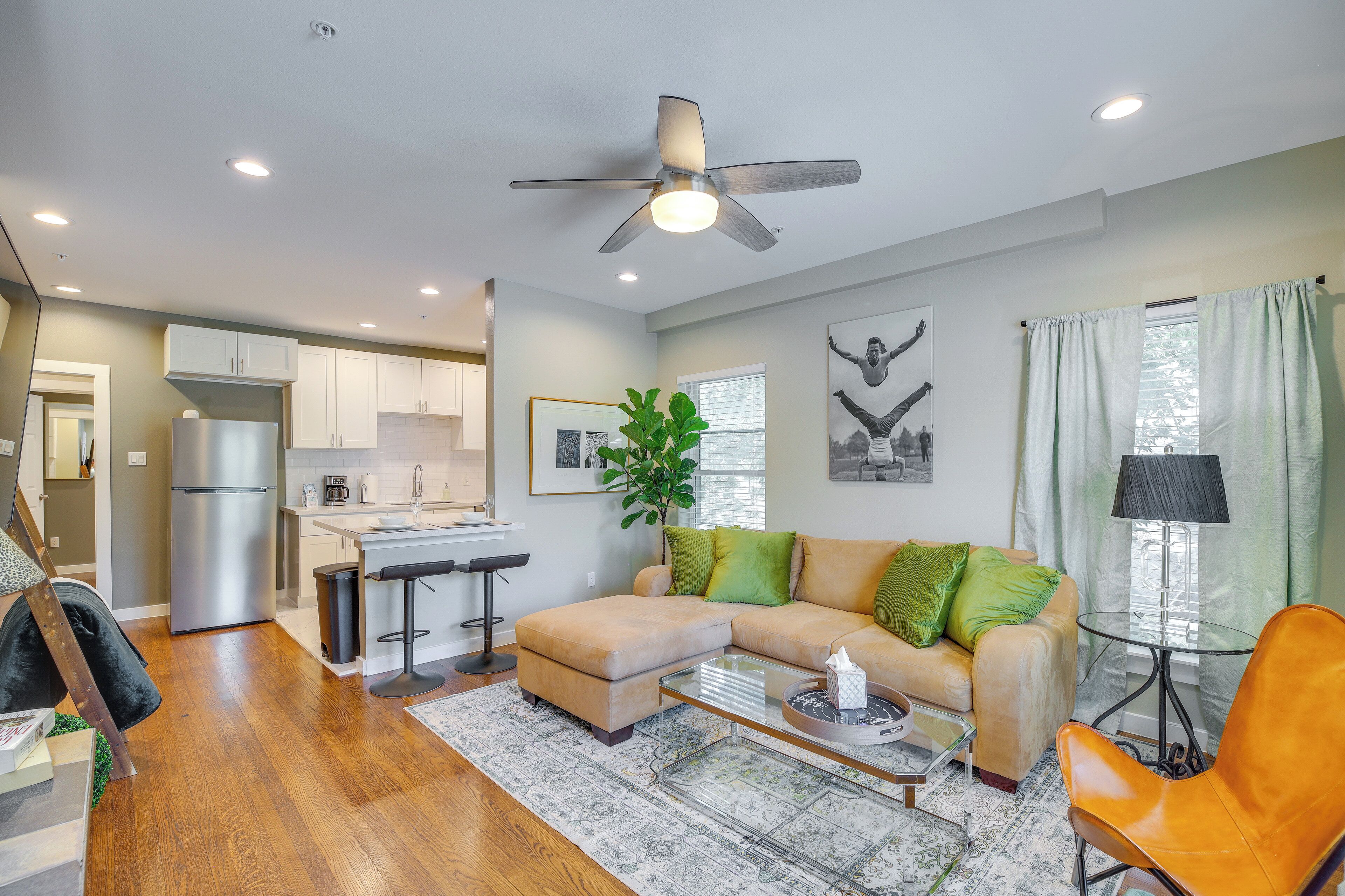 Pet-Friendly Houston Apartment: Walk to Midtown!