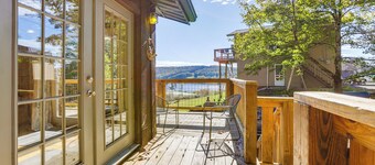 Breathtaking Lake Views | Walk to Alpine Lake