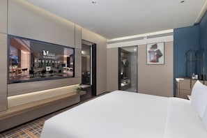 Yhden hengen executive-huone | Pillowtop-patjalliset sängyt, työpöytä, pimennysverhot, äänieristys
