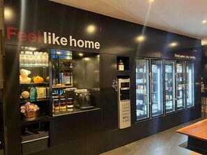 Dining - DUM Hotel (Chiang Mai)