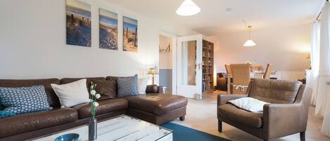 Tv, pejs, dvd-afspiller, stereoanlæg