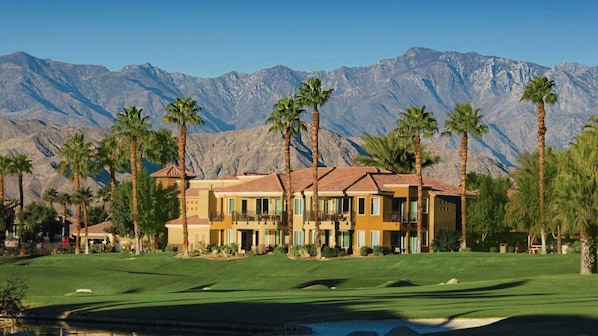 Exterior - Relax at Marriott's Desert Springs Villas II: Cozy Studio, Golf & Resort Bliss! (Palm Desert)
