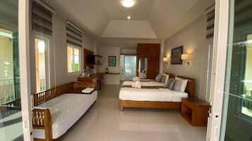 Bungalow, 3 camas individuales, accesible para personas con discapacidad | 2 dormitorios, caja fuerte, escritorio y sistema de insonorización