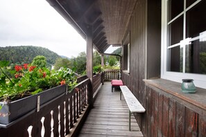Terrace/patio - Apartment 'Wohnung 1 - Familienappartement' with Balcony and Wi-Fi (St. Blasien)