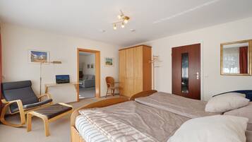 1 bedroom, free WiFi, bed sheets
