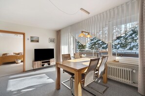 Dining - 2-room apartment, with sun terrace (Schönwald)