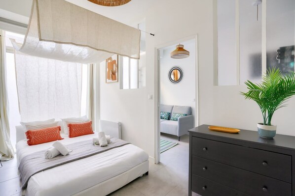 1 bedroom, WiFi, bed sheets