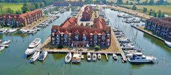 Apartment 'Ferienwohnung Abendrot 299' with Lake View, Balcony and Wi-Fi