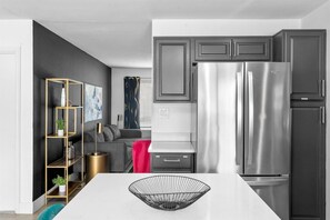 Interior - Chandler Charm! Pool & Hot Tub | Putt Putt | Games (Chandler)