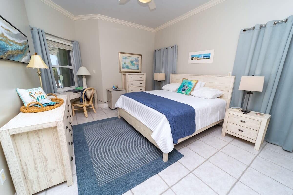 2 habitaciones, escritorio, tabla de planchar con plancha y wifi 