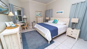 2 bedrooms, desk, iron/ironing board, WiFi