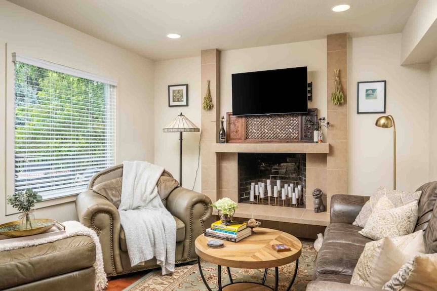 Spacious Sw Portland 4br/3ba | 2 King Suites | 15min To Downtown | Groups Of 8 - Portland