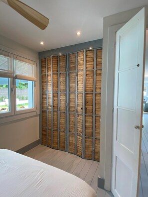 3 chambres, fer et planche à repasser, lit parapluie, Wi-Fi gratuit