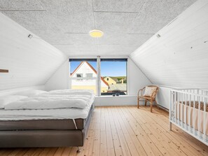 6 bedrooms, Internet