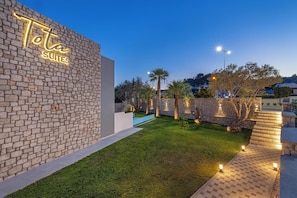 Property grounds - Tota Suite 2 (Afantou)