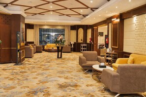 Lobby lounge - Carawan Alkhaleej Hotel (Riyadh)