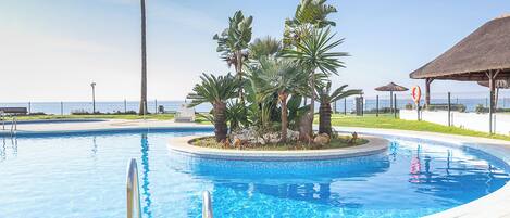 季節性室外泳池