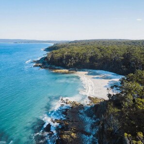 Beach - Driftwood Callala Plus+ - The Perfect Jervis Bay Retreat for up to 10 guests! 🐋 (Callala Bay)