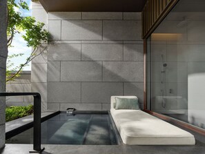 Premium bedding, free minibar items, soundproofing, free WiFi - Banyan Tree Yangcheng Lake (Suzhou)