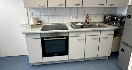 Apartment Flixi II - Doppelzimmer für Zwei Personen mit Gemeinschaftsflächen