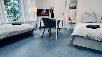 1 slaapkamer, een strijkplank/strijkijzer, wifi, beddengoed
